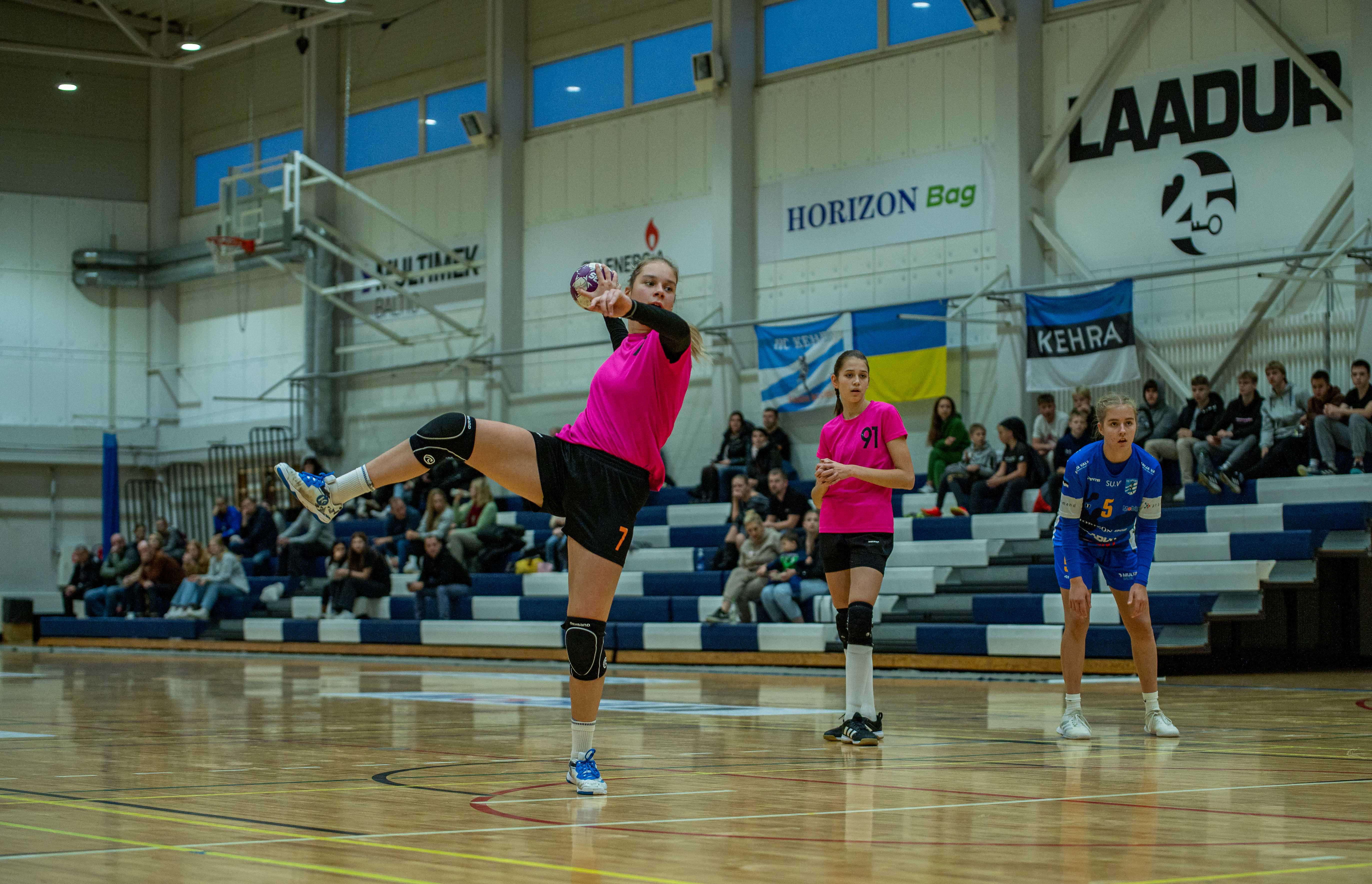 Nädalavahetusel selgub Kehras tütarlaste B vanuseklassi meister 2024 Eesti meistrivõistlustel käsipallis