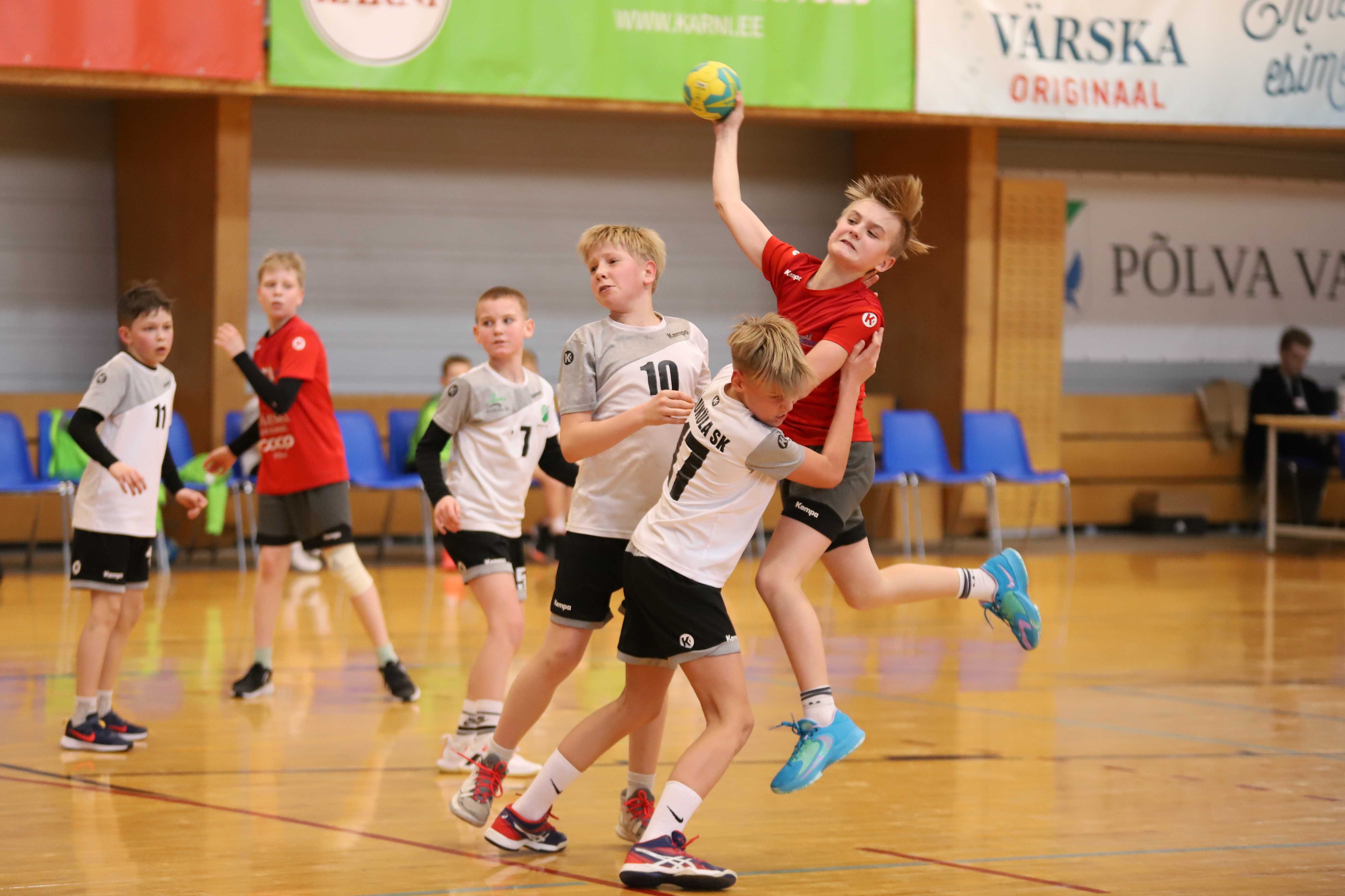 Nädalavahetusel mängitakse Põlvas noormeeste D2 vanuseklassi I etapi mängud 2024 Eesti meistrivõistlustel käsipallis